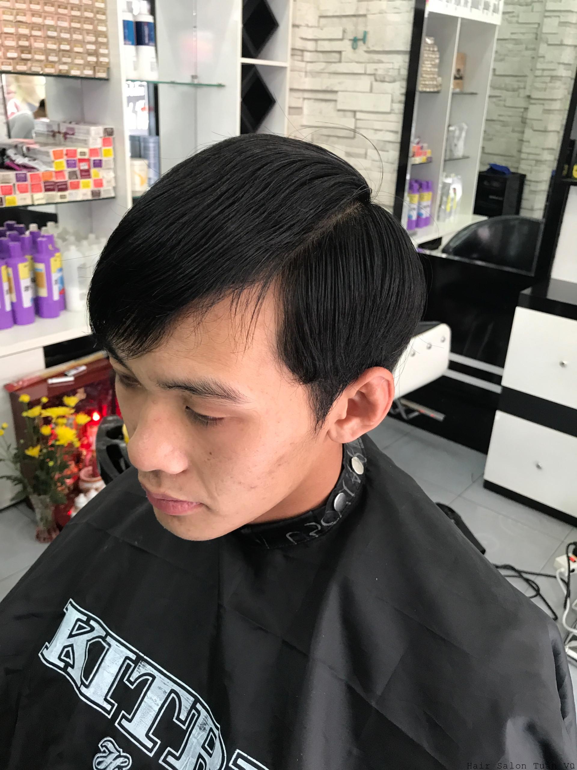Top 9 tiệm cắt tóc nam đẹp uy tín tại Quận 1  TPHCM 2023